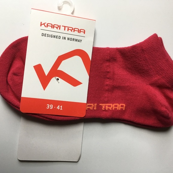 Kari Traa of Norway, red women’s socks US 9-10 - Picture 2 of 7
